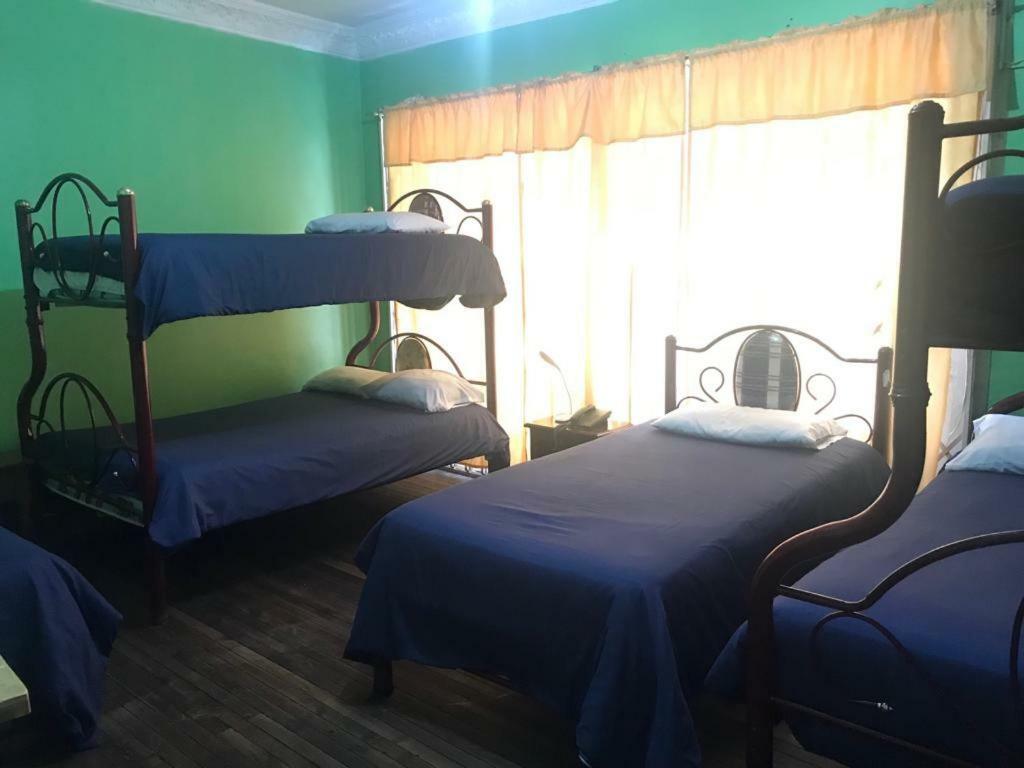 Hostel Luz Robles Кіто Екстер'єр фото